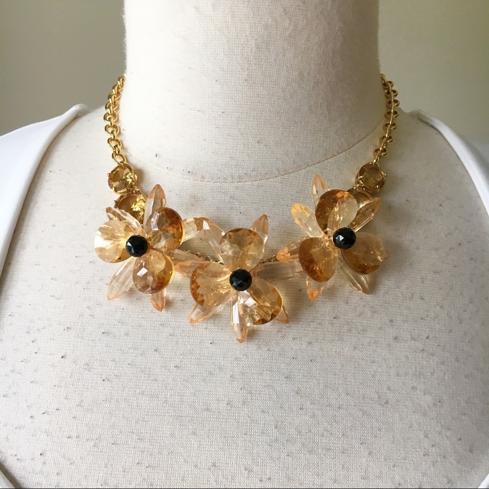 Gold-tone crystal flower neutral collar necklace